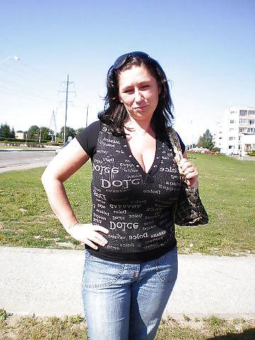15P Busty Russian Woman 555