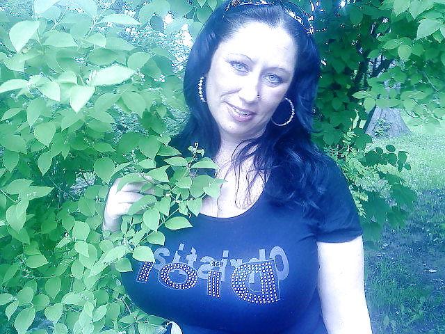 15P Busty Russian Woman 555