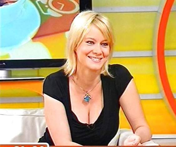 25P Hungarian celebrity Beauty - Gabriella Volgyesi