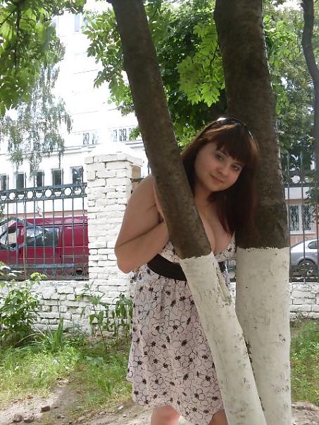 9P Busty Russian Woman 679