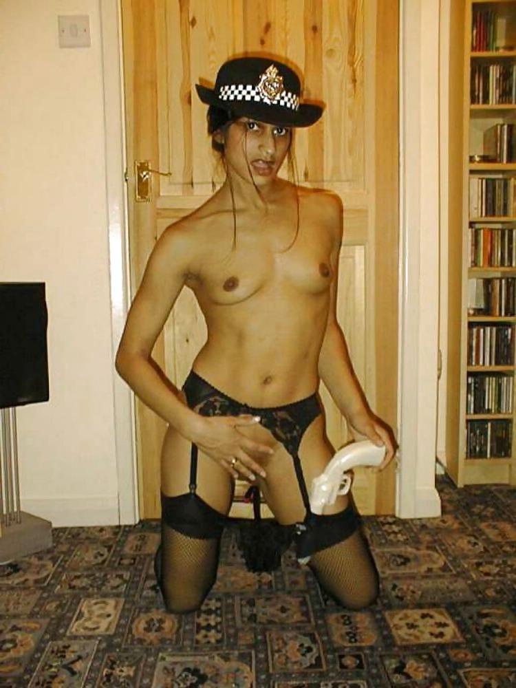 25P Naked desi girls