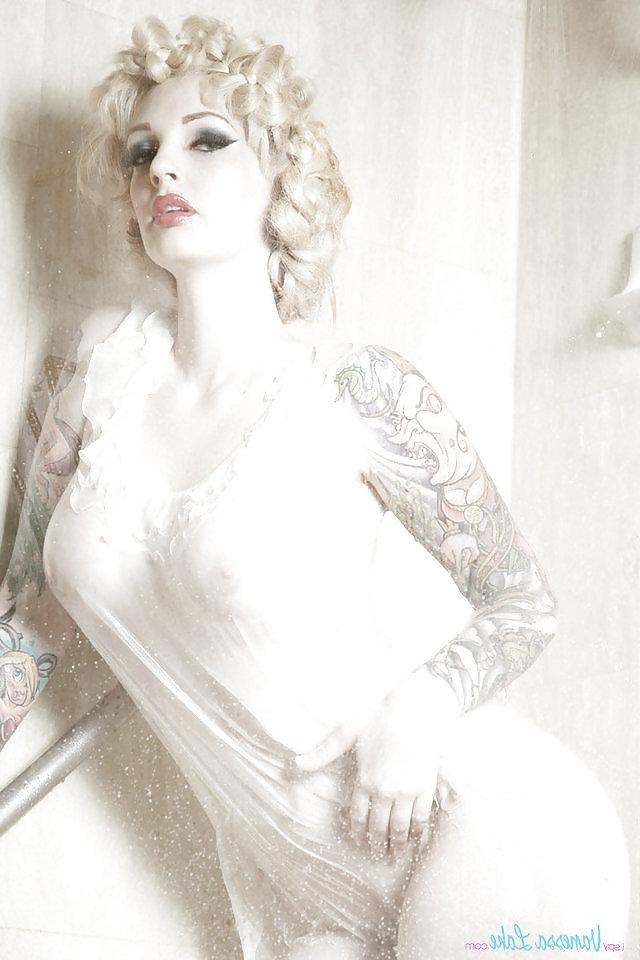 22P Vanessa Lake - Blonde