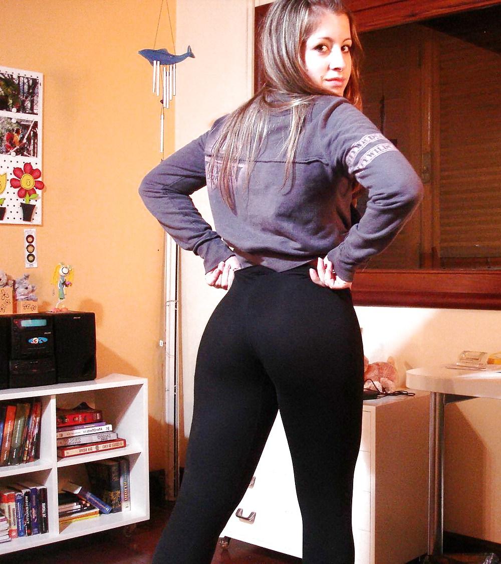 25P Hot Wives In Tight And See Thru Leggings