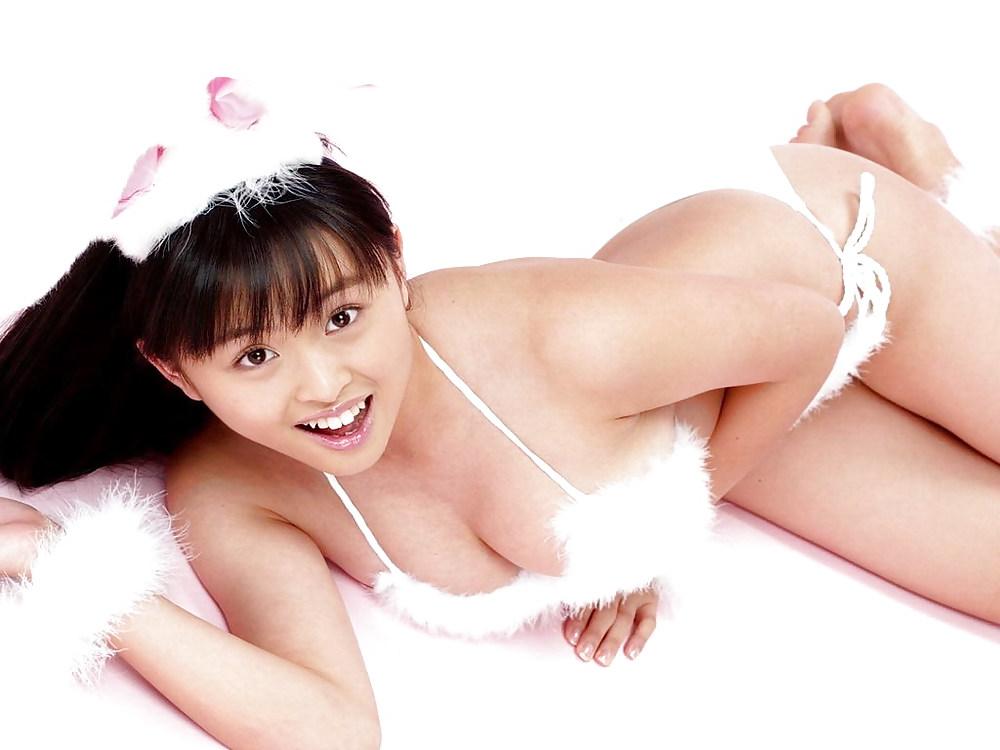12P Happy Easter