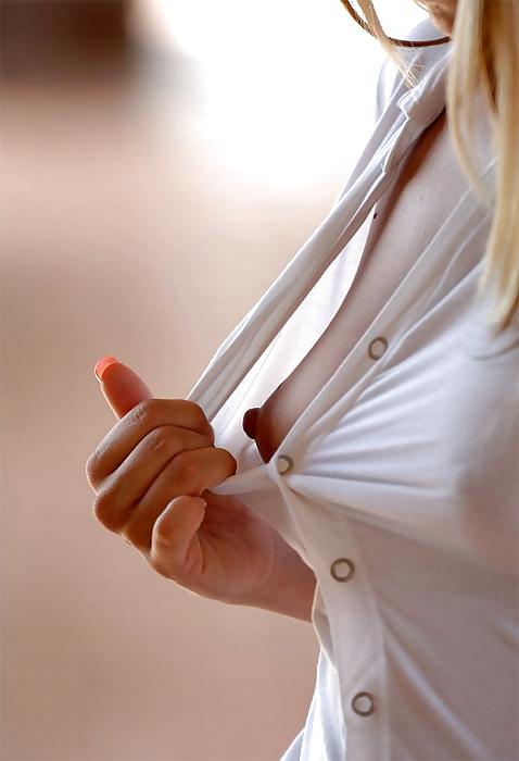 10P Downblouse 1