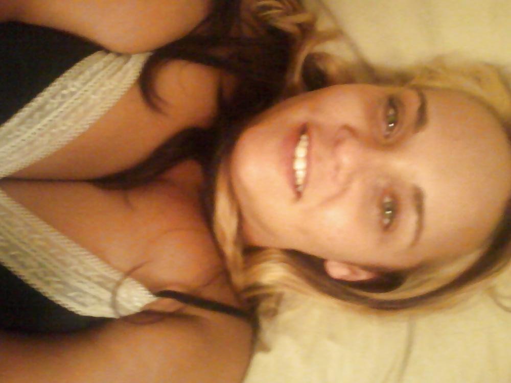 18P Sexies self shot