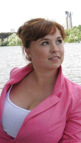 8P Busty Russian Woman 1003