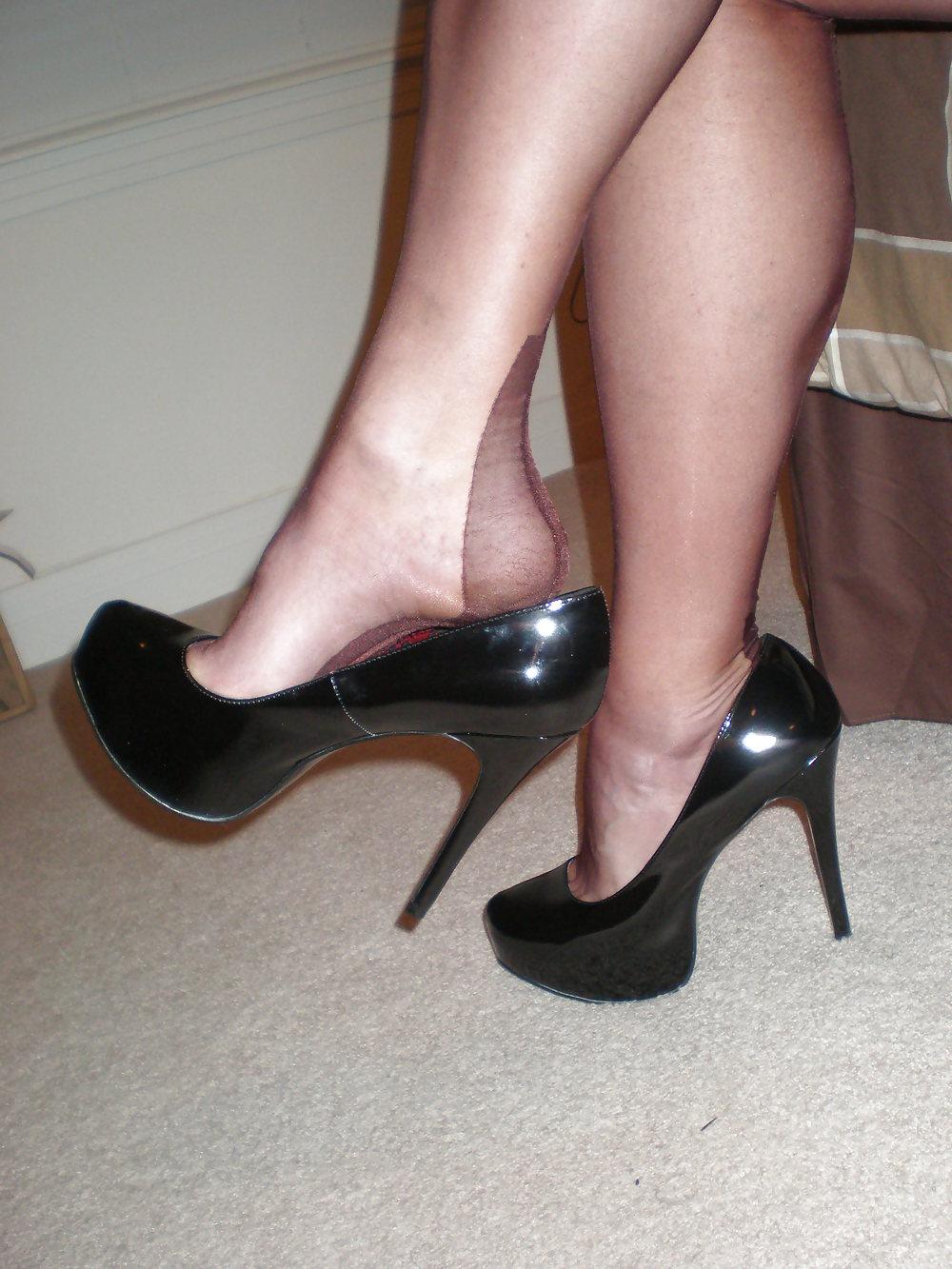 6P Me in Heels and Hose