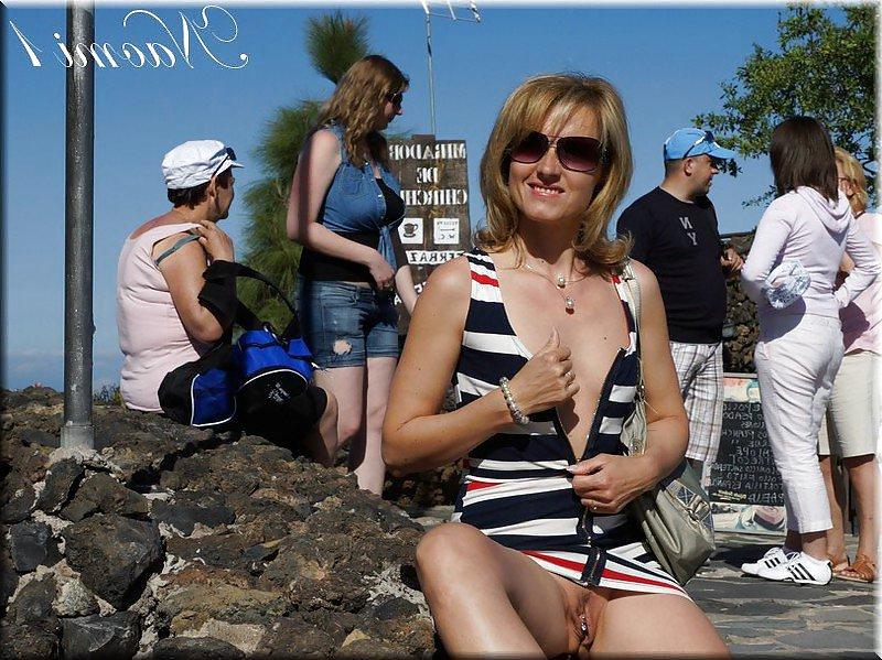 25P VOOYEUR 3 ... ON THE BEACH