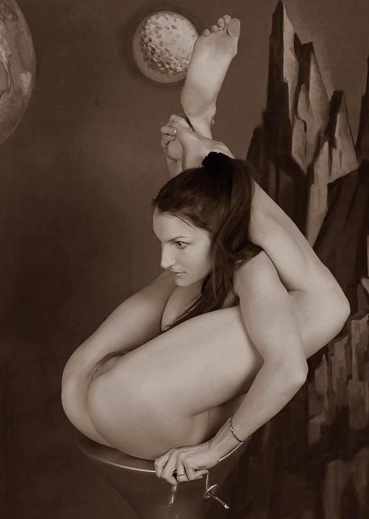 18P Flexible Babe 4