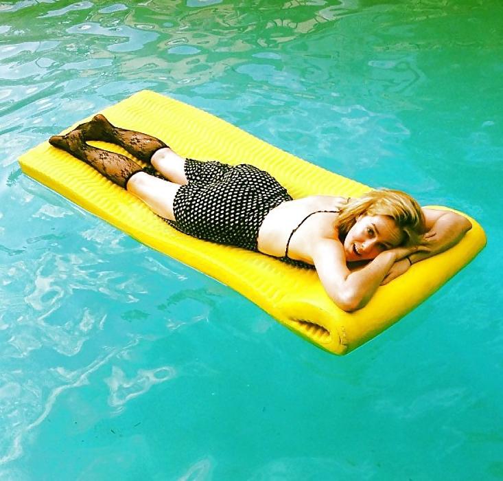 25P Fap Happy Celebs