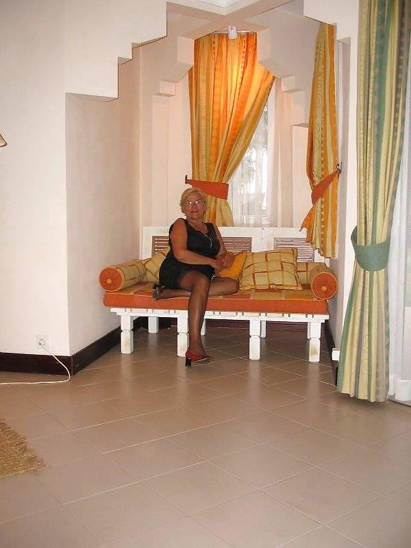 25P Mature Beauty - Annick 2