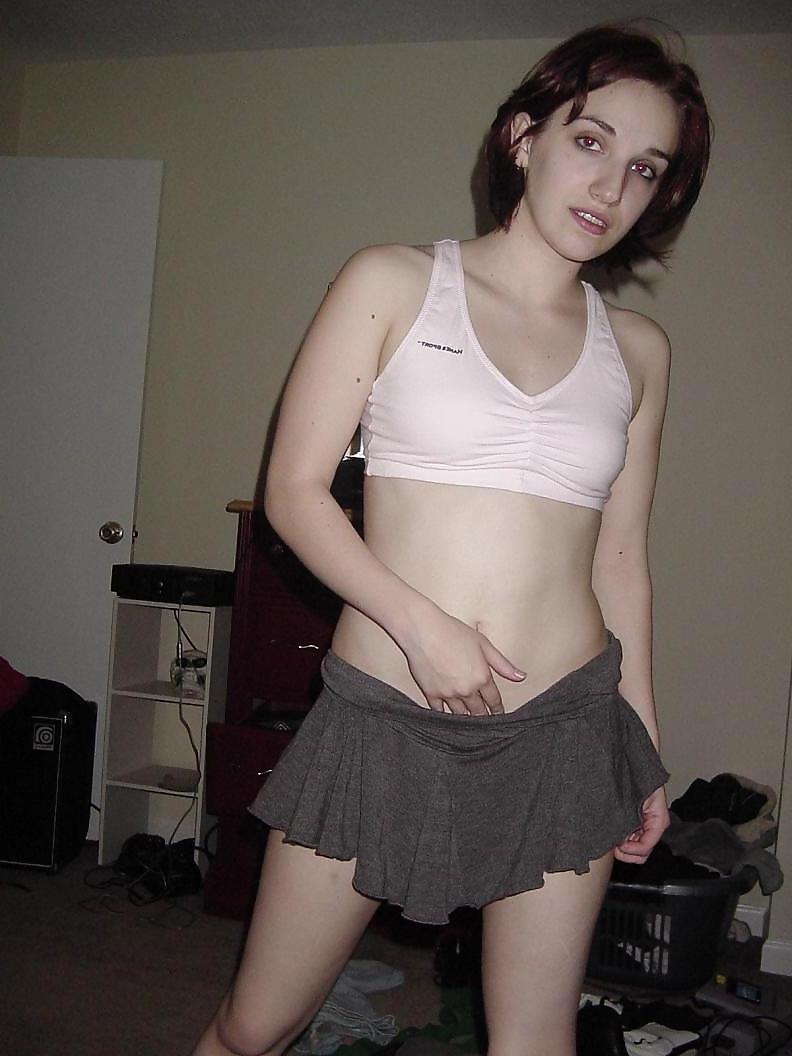 25P White teen suck cock