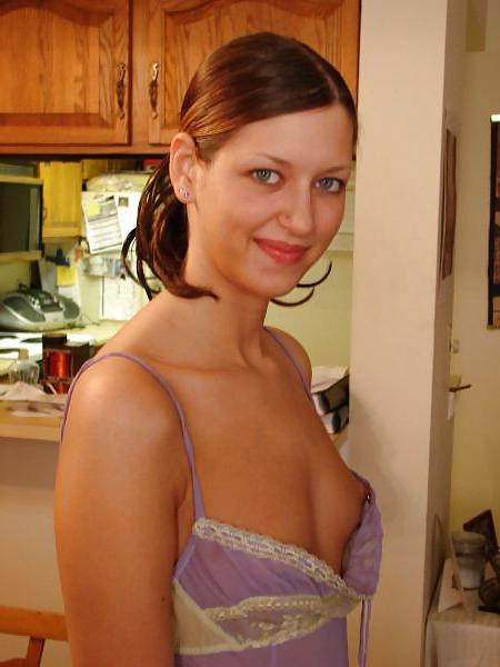 19P Downblouse & Nipple Slip 19