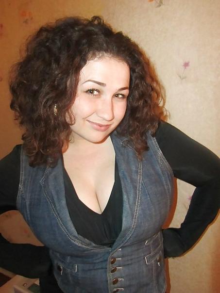 11P Busty Russian Woman 328