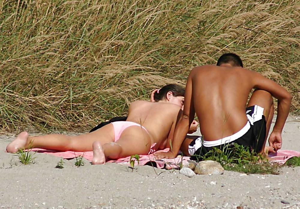 25P The beach 166