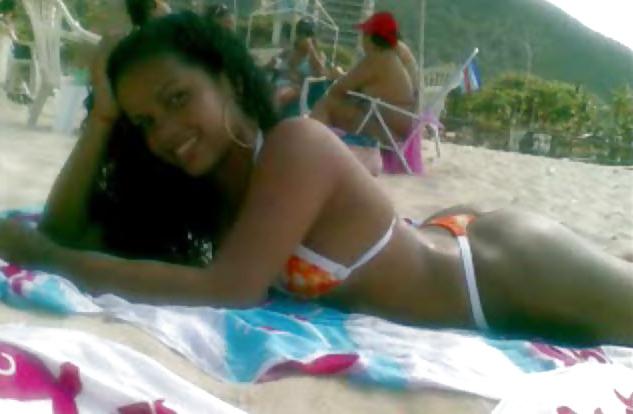 25P Sexie teens and young women