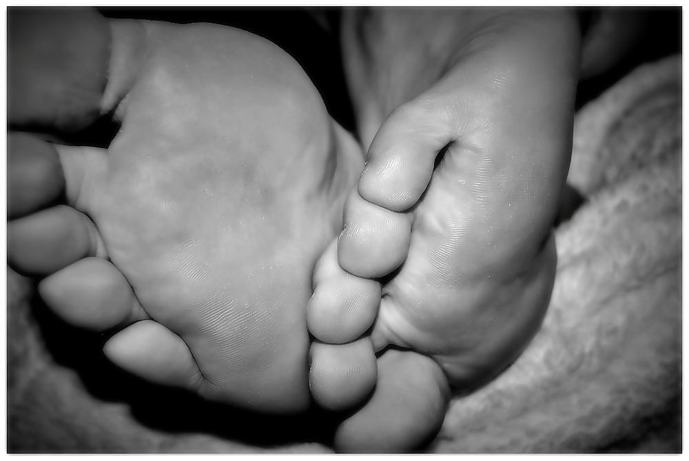 5P My feet...lick? suck?
