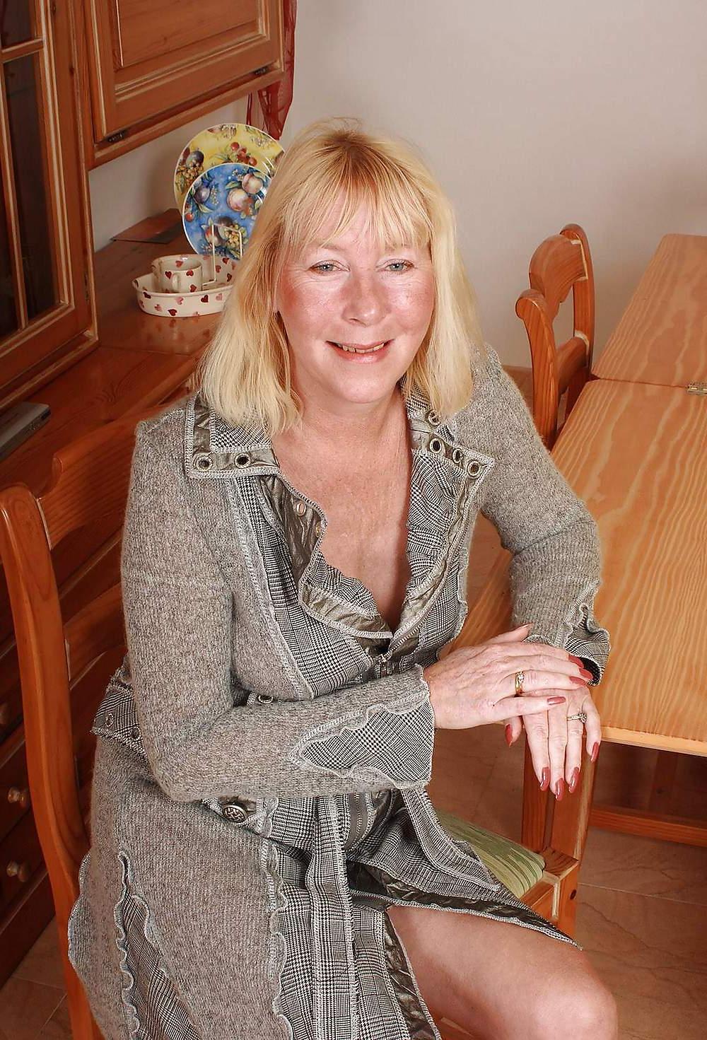 25P Mature Beauty - Angeline 3