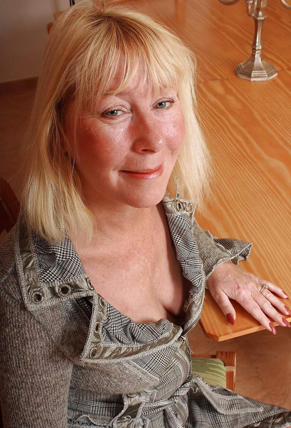 25P Mature Beauty - Angeline 3