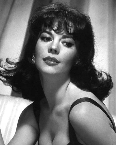 25P Sexy and Hot VIRNA LISI Celebrity with all natural beauty