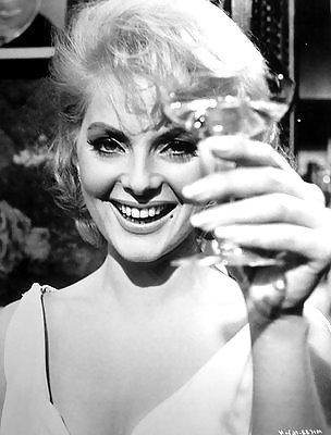 25P Sexy and Hot VIRNA LISI Celebrity with all natural beauty