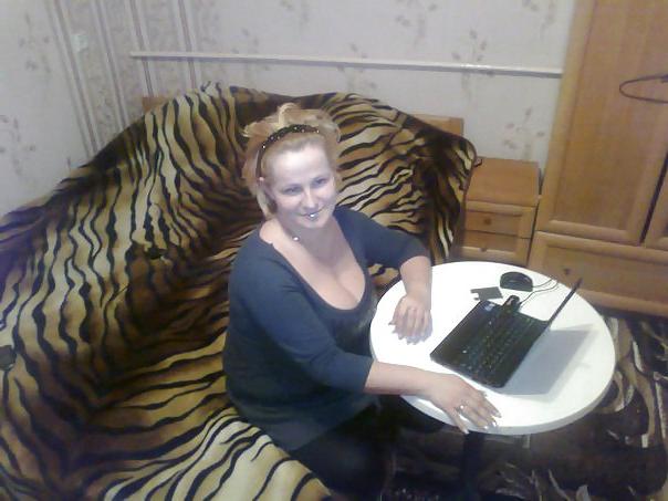 11P Busty Russian Woman 378