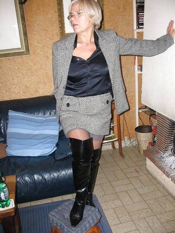 25P Mature Beauty - Annick 4