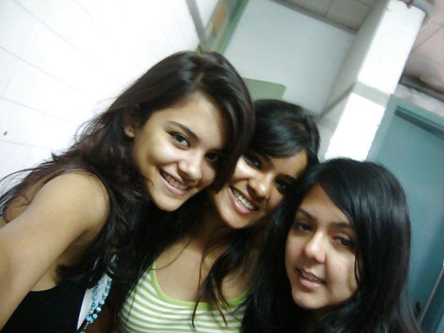 16P Desi IIndian Girls SelfShot Hot Pics