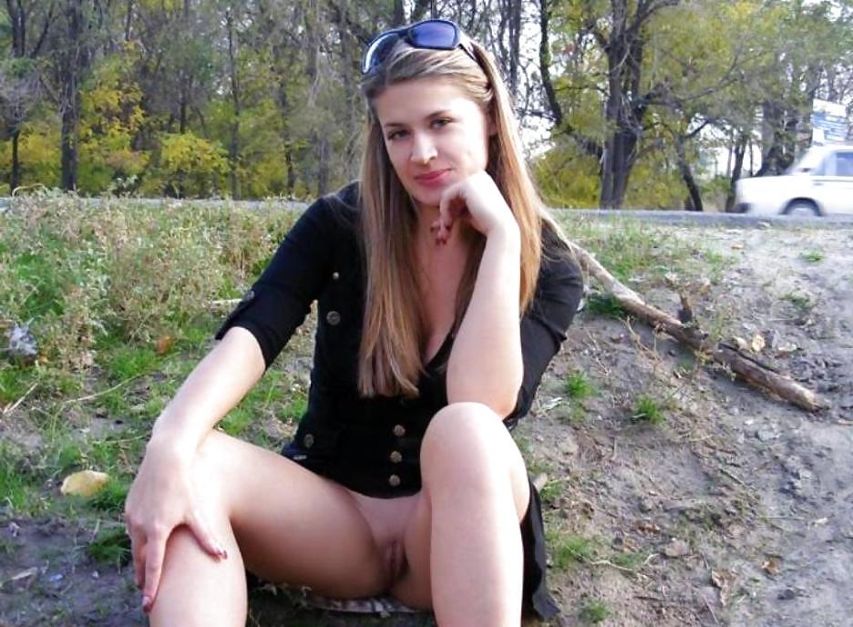 25P Mature Upskirt - 13