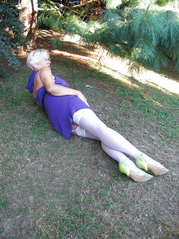 25P Mature Beauty - Annick 12