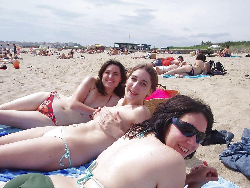 25P The beach 44