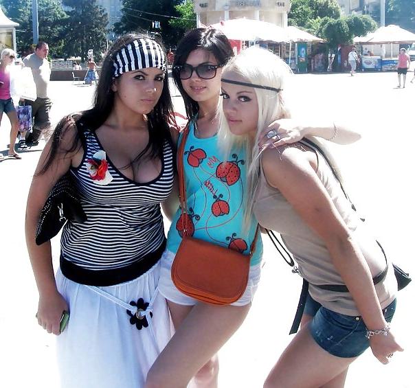 22P Busty Russian Woman 755
