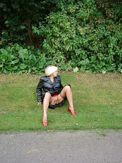 25P Mature Beauty - Annick 19