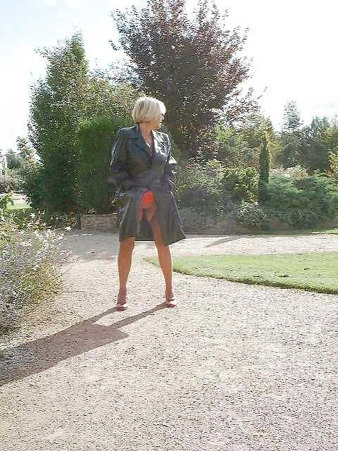 25P Mature Beauty - Annick 19