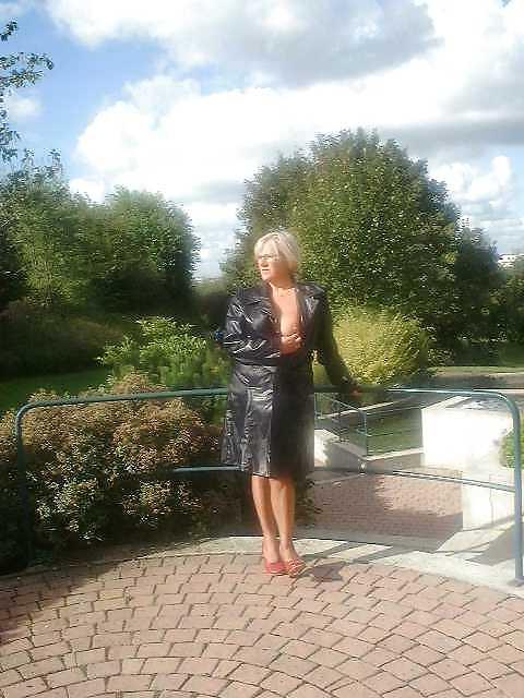25P Mature Beauty - Annick 19