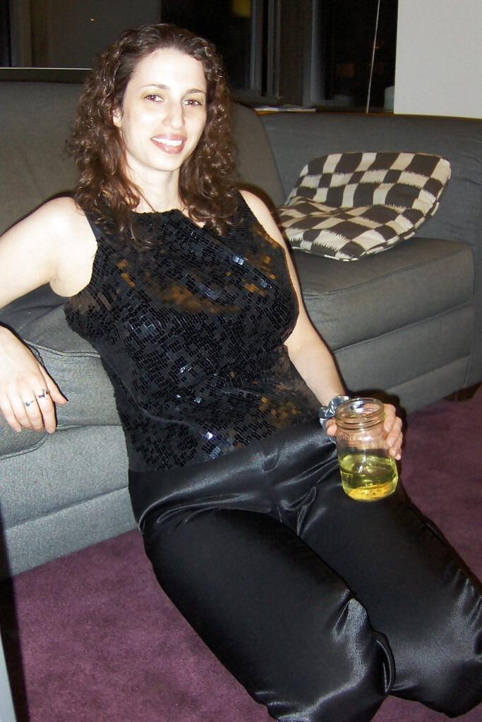 12P Busty Amateur Shar (Non-naked)