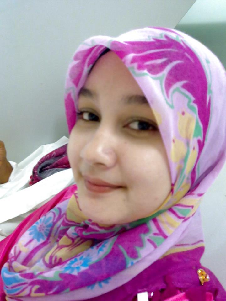 25P Little Hijab Beauty