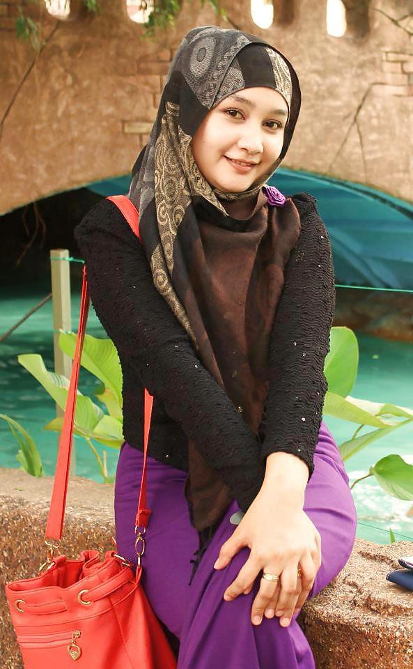 25P Little Hijab Beauty