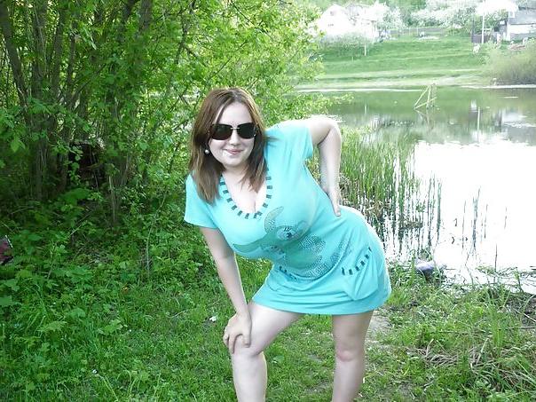 12P Busty Russian Woman 838