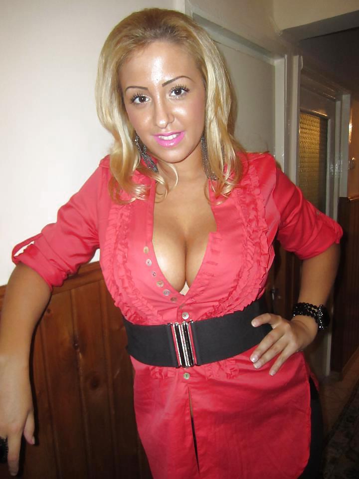 17P Romanian woman: Mirela