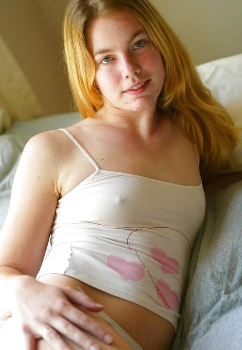 25P Nipples - Pokies - Braless - Downblouse