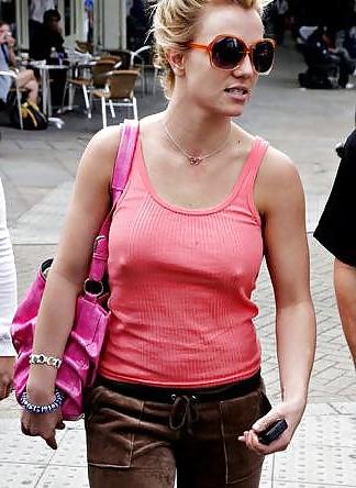 25P Nipples - Pokies - Braless - Downblouse