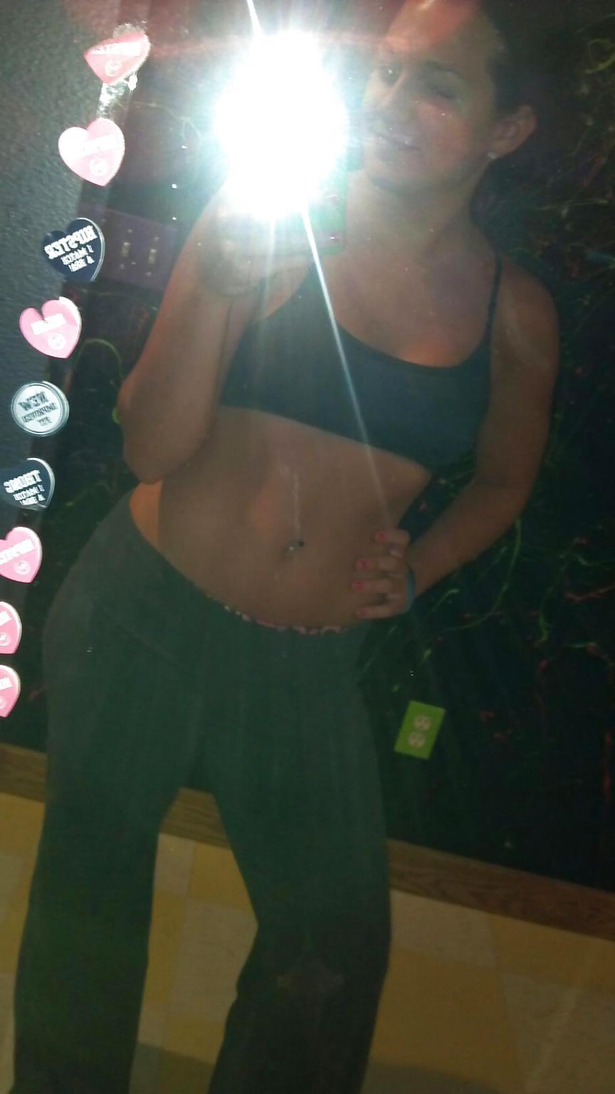 25P Teen self shot
