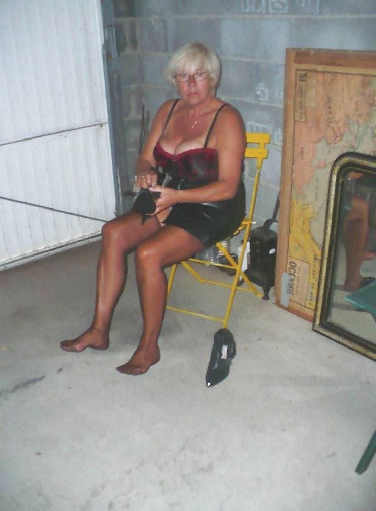 25P Mature Beauty - Annick 10