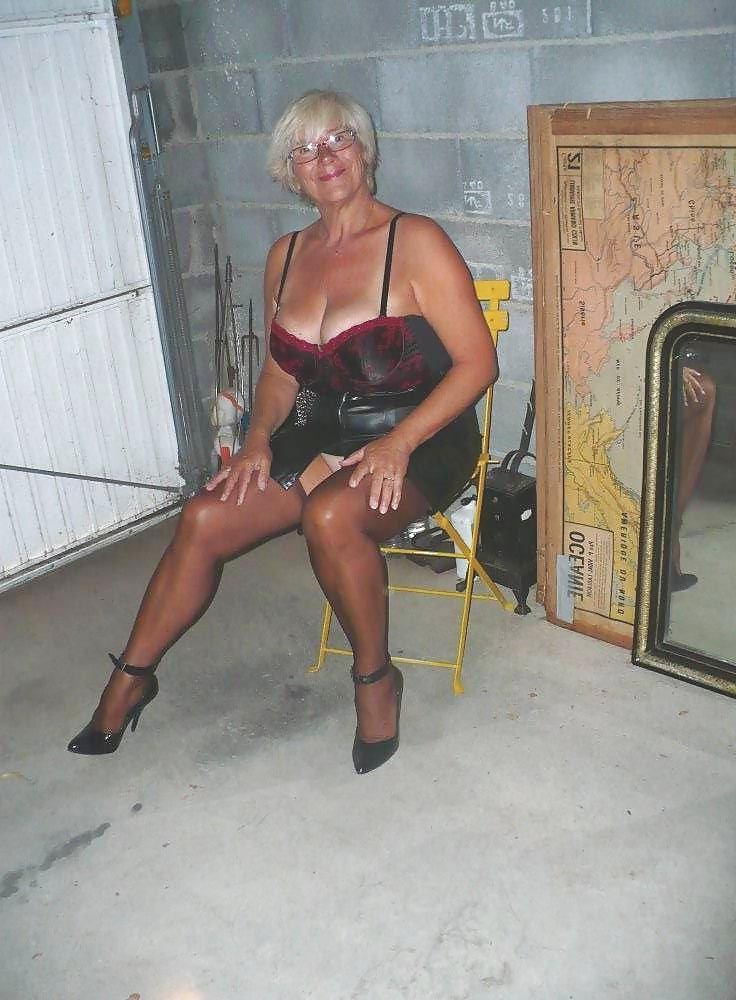 25P Mature Beauty - Annick 10