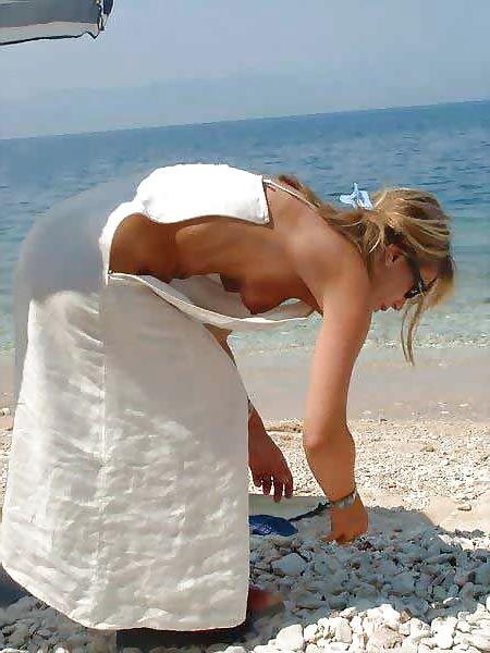 25P The beach 148
