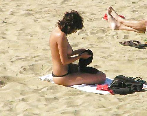 25P The beach 148