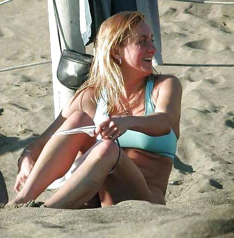 25P The beach 148