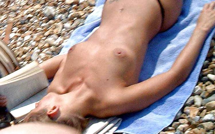 25P The beach 148